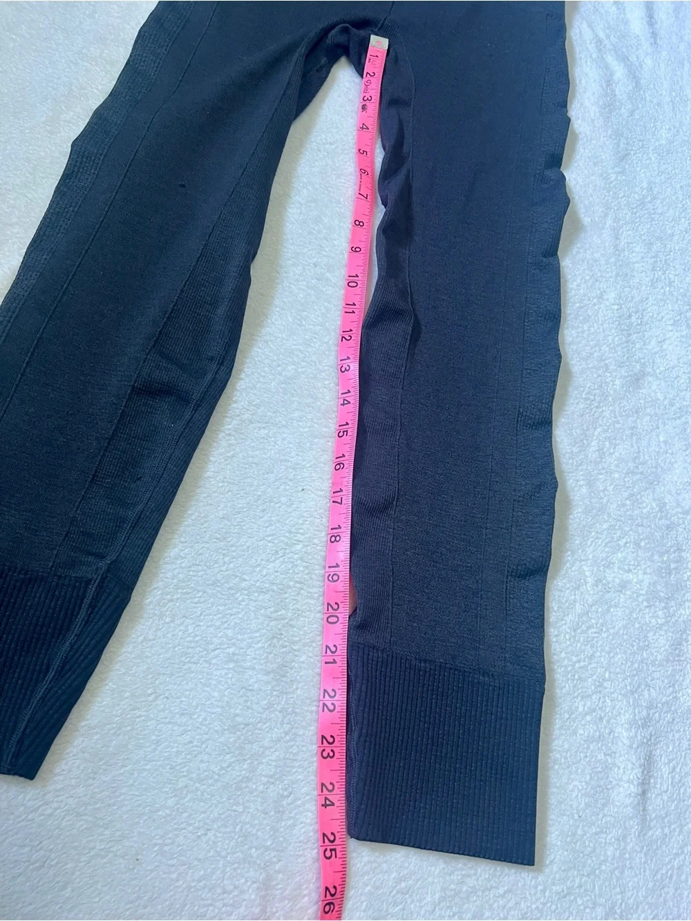 Lululemon Athletica Ebb to Street Seamless Charcoal Leggings - Size 6 (26